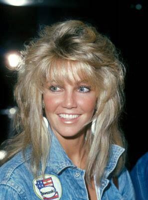 I know it's "dated" but I still like the layers, and the fact that there's some volume to it, with bangs and covered ears!! :) Tj Hooker, 80s Flashback, 1980s Hair, Vintage Hairstyle, Heather Locklear, Teased Hair, 80s Hair, Shag Hairstyles, Haircuts For Long Hair