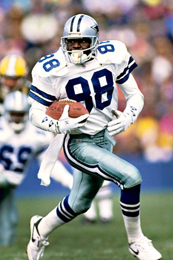 The Juggler AKA Michael Irving, another living legend.  He has made some of the most amazing catching in  the history of the NFL. Zeke Elliot, Nfl Legends, Michael Irvin, Cowboys Players, Dallas Cowboys Pictures, Dallas Cowboys Players, Dallas Cowboys Football Team, Emmitt Smith, How Bout Them Cowboys