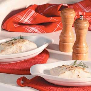 halibut with crab sauce- 328 cal and 6g carbs Creamy Crab Sauce, Crab Sauce Recipe, Crab Sauce, Lynnwood Washington, Creamy Crab, The Best Recipes, Top Recipes, Looks Yummy, Fabulous Foods