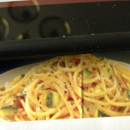 - Spaghetti with zucchini and yellow squash Squash Recipes Pasta, Pasta With Yellow Squash, Yellow Squash Spaghetti, Zucchini And Yellow Squash Recipes, Zucchini Spaghetti Recipe, Spaghetti With Zucchini, Yellow Squash Recipe, Fresh Veggie Recipes, Summer Squash Pasta