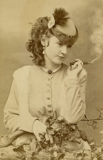 vintage everyday: Vintage Photos of Victorian and Edwardian Women Smoking She Left, San Fran