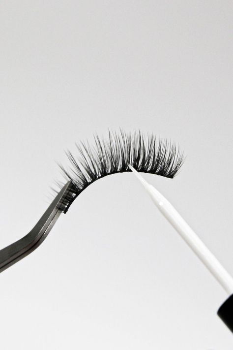 Eye Lashes Product Photography, False Lashes Aesthetic, Lashes Picture, Eyelash Photoshoot, Rhinestone Makeup Looks, Eyelash Photography, Lash Shoot, Lashes Photo, Lashes Application