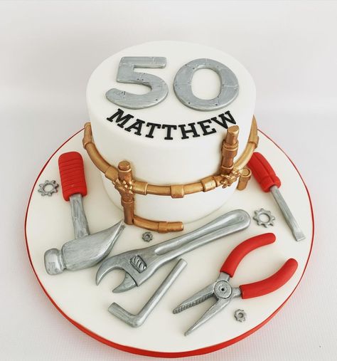 Plumbing Cake, Handyman Cake, Cakes For Men, Food Crafts, Celebration Cakes, Birthday Cakes, Fondant, Birthday Cake, Tools