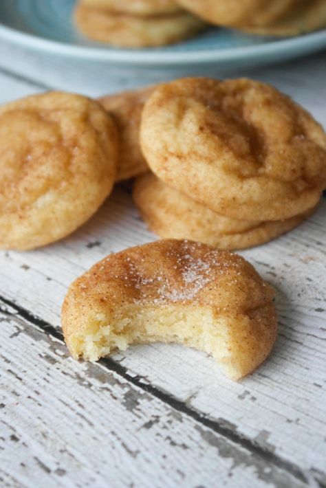 Soft Baked Snickerdoodle Cookies, Martha Stewart Snickerdoodles, Snicker Doodles Recipe, Chewy Butter Cookies, Thick Snickerdoodles, Thick Snickerdoodle Cookies, Soft Snickerdoodles, Doodle Cookies, Snickerdoodles Cookies