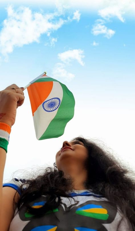 #indepence#day#photoshoot#ideas#mamta#rajpurohit Independence Day Photoshoot Ideas, Independence Day Photoshoot, Independence Day Photos, Bridal Makeup Images, Makeup Images, Poses Women, Women Photography, Photography Poses Women, Republic Day