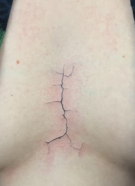 Cracking Tattoo, Cracks Tattoo, Cracked Tattoo, Lightning Tattoo, Ribcage Tattoo, Scar Tattoo, Tattoo Board, Cool Chest Tattoos, Tasteful Tattoos