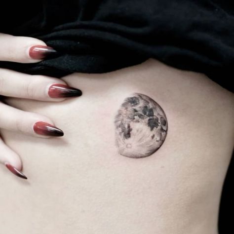 Moon Tattoo Designs The moon has captivated humanity for centuries with its ever-changing phases, symbolizing transition, renewal, and the cyclical nature of life. Waxing Gibbous Tattoo, Wanning Gibbous Moon Tattoo, Waxing Gibbous Moon Tattoo, Waning Gibbous Moon Tattoo, Gibbous Moon Tattoo, Realistic Moon Tattoo, Waxing Gibbous Moon, Tattoos 2024, Gibbous Moon