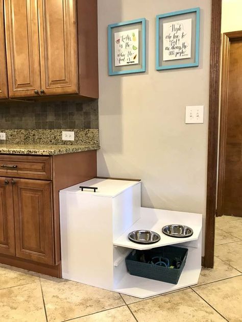 Cat Food Station Small Space, Mudroom Dog Food Storage, Ideas To Store Dog Food, Diy Dog Station, Pet Feeding Station Diy, Dog Food Corner Ideas, Dog Food Station Ideas, Diy Dog Food Storage Container, Dog Feeding Station Diy