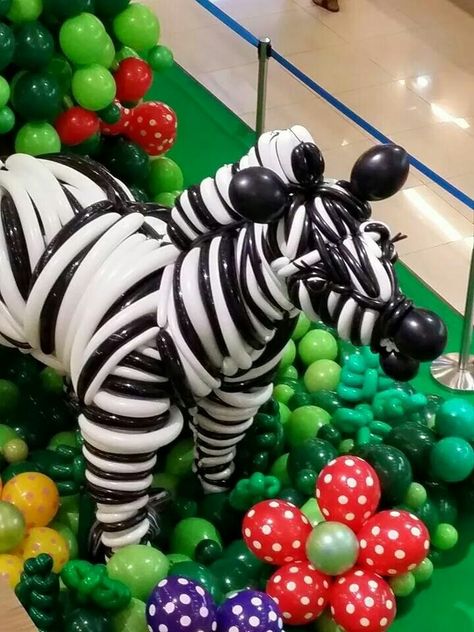 Zebra Zebra Balloon, Zebra Birthday Party, Zebra Birthday, Balloon Modelling, Balloon Sculptures, Balloon Animals, Balloon Design, Balloon Decorations Party, Balloon Art