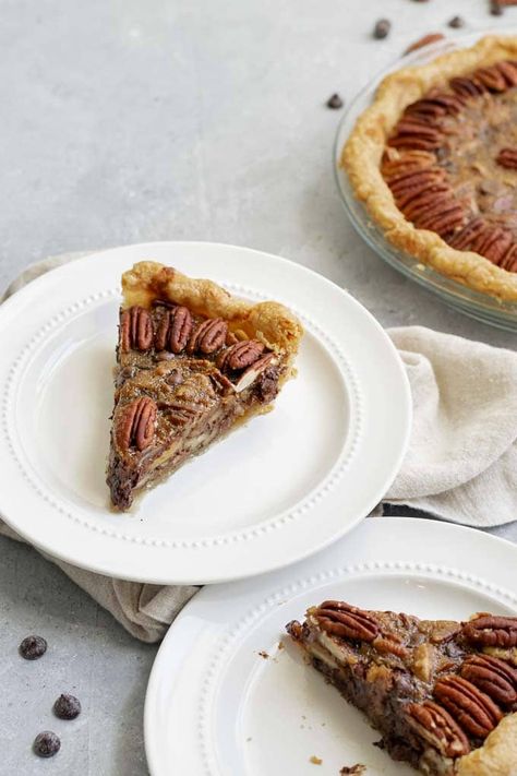 Vegan Chocolate Bourbon Pecan Pie Chocolate Bourbon Pecan Pie, Best Vegan Desserts, Derby Pie, Bourbon Pecan Pie, Vegan Holiday Recipes, Chocolate Bourbon, Easy Vegan Dessert, Chocolate Pecan Pie, Vegan Pie