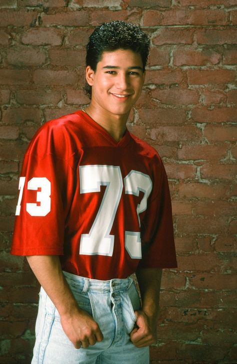 Boogie Aesthetic, 80s Men's Fashion, Vintage Hollywood Sign, School Stereotypes, Ac Slater, High School Stereotypes, Fine White Men, 80s Mens Fashion, Mark Paul Gosselaar