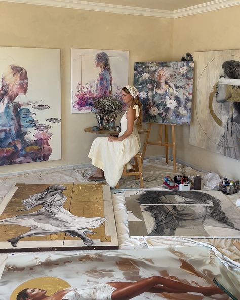 Some photos from the last months. Next week I will be out of the studio for summer break, but Im taking orders for October. I wish you all a lovely summer ☀️ #artist #contemporaryart #portraitpainting #artforyourhome #artistmother #artiststudio Youtube Aesthetic, Art 2024, Studio Inspiration, Art Studio At Home, Girl Artist, Art Face, Pallet Painting, Artist Aesthetic, Art Idea