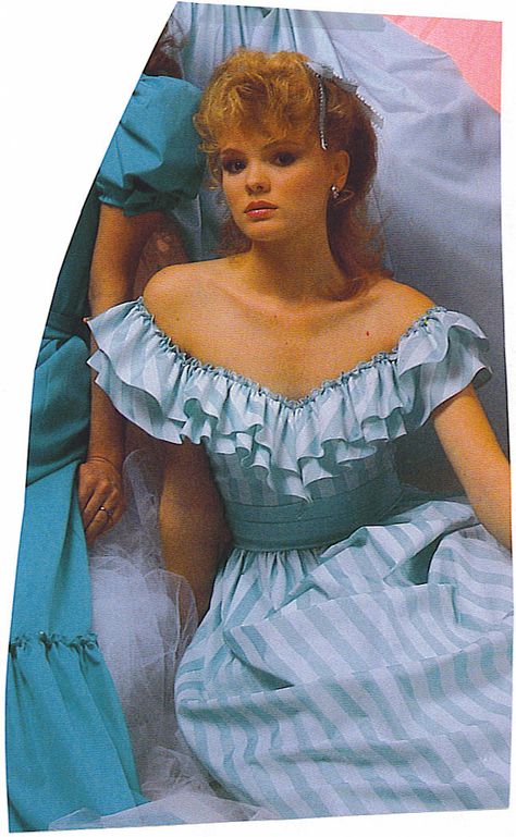 80s Semi Formal Fashion, 80s Dresses Prom, Retro Prom Dresses 80s, 1985 Prom Dresses, 80s Fashion Prom, 80s Prom Fashion, 1987 Fashion Outfits, Prom Dress 80s, 1980 Prom Dresses