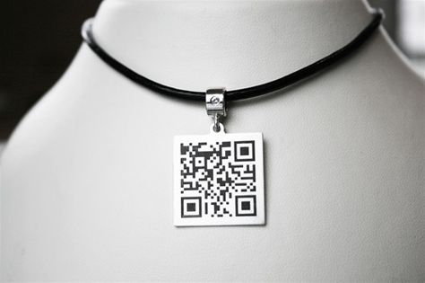 :) Augmented Reality Art, Qr Barcode, Reality Art, Electronic Gadgets, Bar Code, Code Art, Qr Codes, Cool Necklaces, Stylish Jewelry