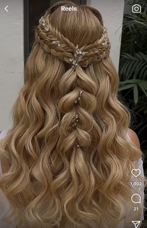 Wedding Hairstyles Blonde Half Up, Braid Hairstyles Blonde Hair, Prom Hairstyles For Long Hair Blonde, Long Blonde Hair Prom Hairstyle Ideas, Hoco Hairstyles With Braids, Cute Grad Hairstyles, Girly Hairstyles For Long Hair, Hair Fancy Styles, Half Up Hairstyles With Braids