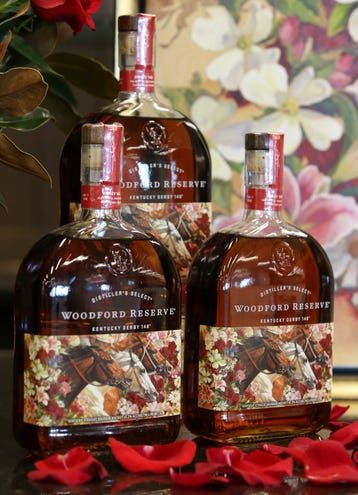 Corum’s painting includes three thoroughbreds racing neck-and-neck, boarded by vivid spring flowers, with the Derby’s iconic red roses. Kentucky Artists, Woodford Reserve, New Release, Kentucky Derby, Whiskey Bottle, Bourbon, Spring Flowers, Kentucky, Whiskey