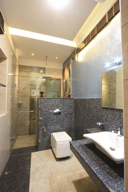 Indian Bathroom Design, Small Washroom Design, Bathroom Ideas Indian, Toilet And Bathroom Design, Small Shower Remodel, Vastu House, House Main Gates Design, Army Couple, Washroom Design