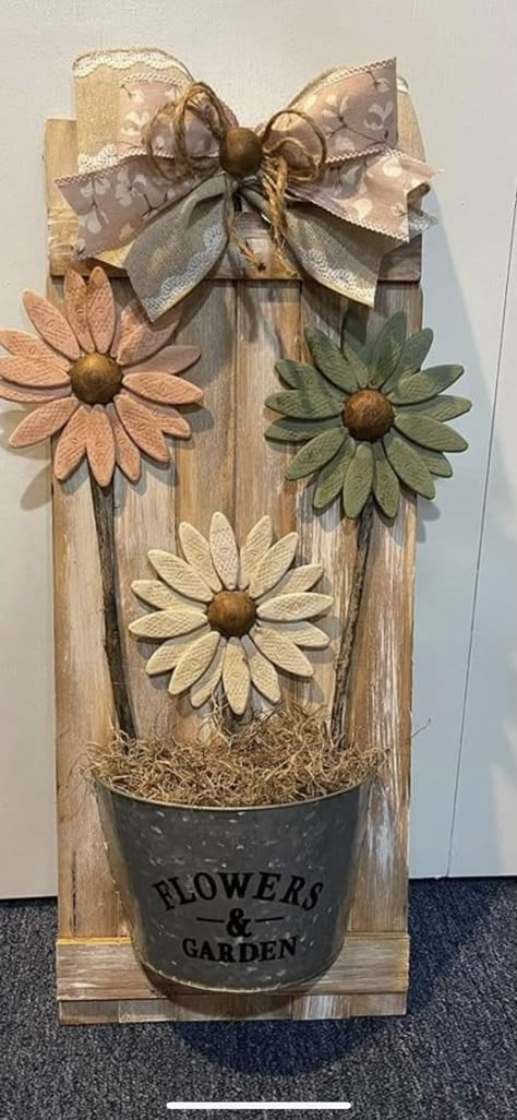 Wood Biscuits, Sunflower Crafts, Dollar Tree Diy Crafts, Fall Crafts Diy, Diy Dollar Store Crafts, Primitive Crafts, Country Crafts, Flower Diy Crafts, Craft Show Ideas