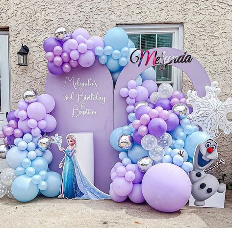 Frozen Theme Party Decorations, Frozen Balloons, Christening Balloons, Frozen Birthday Party Decorations, Elsa Birthday Party, Frozen Decorations, Decoration Buffet, Frozen Party Decorations, Frozen Love