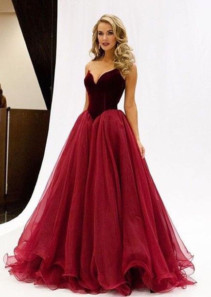 Basque Waist Dress, Burgundy Ball Gown, Olivia Jordan, Strapless Organza, Basque Waist, Mother Dresses, Strapless Evening Dress, Chic Gowns, V Neck Prom Dresses