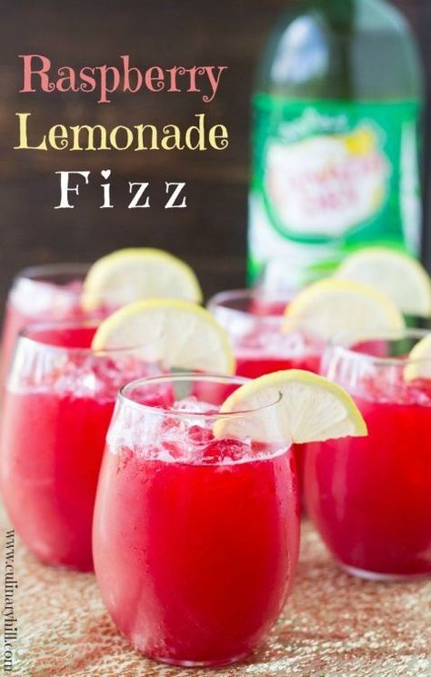 Alcoholic Drinks Vodka, Raspberry Lemonade Cupcakes, Raspberry Lemonade Recipe, Pink Lemonade Recipes, Limoncello Cocktails, Party Drinks Alcohol, Baby Shower Drinks, Lemonade Cocktail, Fruity Drinks