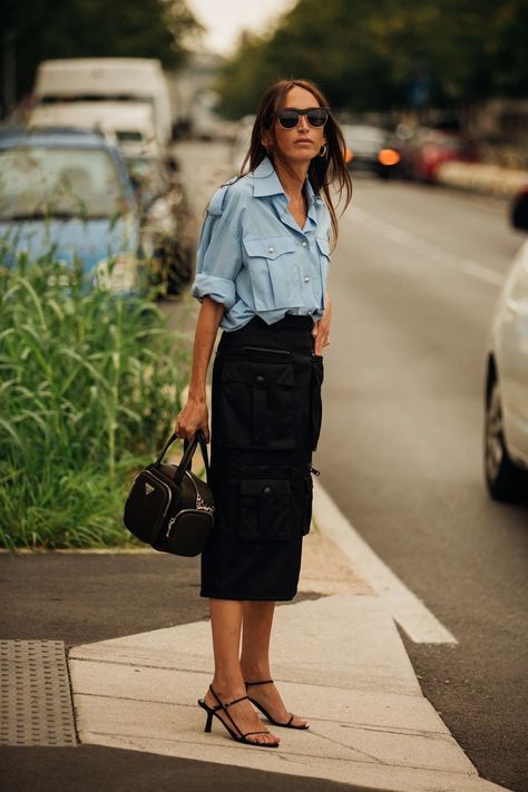 What To Wear To Work In 2019 | The Workwear Pieces To Buy & How To Wear Them | British Vogue Italian Fashion Street, London Fashion Week Mens, Milan Fashion Week Street Style, Camisa Jeans, Milano Fashion Week, Mein Style, Cool Street Fashion, Fashion Week Street Style, Mens Street Style