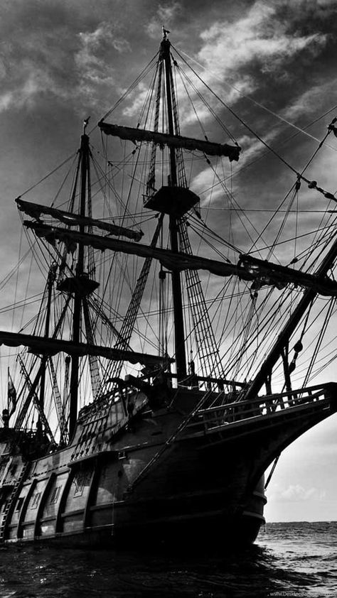 Jack Sparrow Wallpaper, Black Pearl Ship, Jamie Anderson, Pearl Wallpaper, Kaptan Jack Sparrow, Transportation Art, Pirate Art, Black Sails, Iphone Black