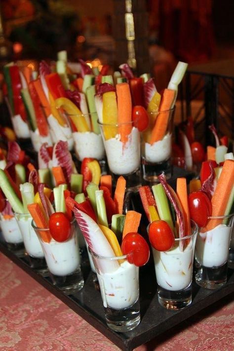 Crudite Appetizers, Appetizer Veggie, Christmas Hor D'oeuvres, Appetizers Vegetable, Wedding Hors D'oeuvres, Horderves Appetizers, Hors Devours, Hors Doeuvres, Christmas Appetizers Party