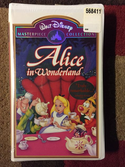 Disney Vhs Tapes, Walt Disney Movies, Vhs To Dvd, Vintage Videos, Vhs Movie, Vhs Tapes, Vhs Tape, Disney Alice, Disney Home