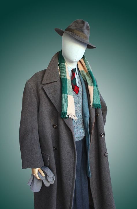 Vintage Coats Men, Mens Vintage Winter Fashion, Peacoat Outfit Men, 1940s Winter Fashion, Japan 1930s, 1930s Clothing, 1940s Mens Fashion, 1930s Men, 1950s Mens Fashion