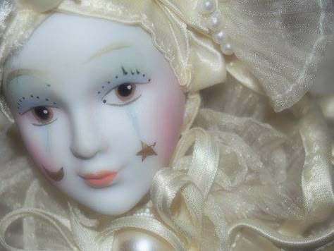 Pandora Lovegood, Clown Dolls, Clown Core, Vintage Clown, Clowning Around, The Clown, Doll Parts, Creepy Cute, Porcelain Dolls