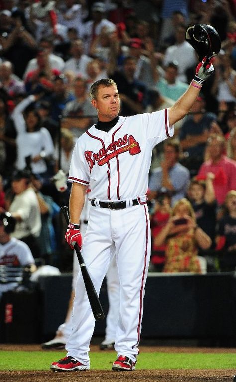 Chipper Jones, Baseball Helmet, Hank Aaron, Atlanta Braves Baseball, Ted Williams, Braves Baseball, Baseball Photos, Last Game, Baseball Season