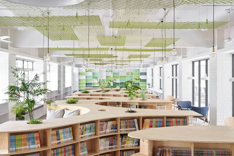 School Library Design, Bibliotheque Design, Elementary School Library, High School Library, Library Architecture, School Interior, Modern Library, Best Architects, Education Architecture