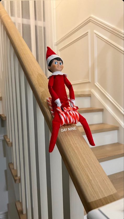 Cute Places To Put Elf On The Shelf, Elf On The Shelf Ideas Aesthetic, Elf On The Shelf Ideas Nice, Elf On The Shelf Aesthetic, Extravagant Elf On The Shelf Ideas, Christmas Aesthetic Elf On The Shelf, Christmas Morning Aesthetic, Diy Christmas Home Decor, Best Decor Ideas