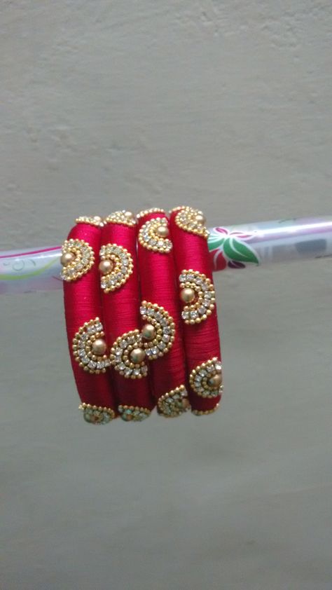 Silk Thread Bangles Making, Silk Thread Bangles Design Bridal, Homemade Bangles, Thread Bangles Silk Handmade, Flower Jewelry Diy, Silk Thread Necklace, Silk Thread Bangles Design, Silk Bangles, Silk Thread Earrings