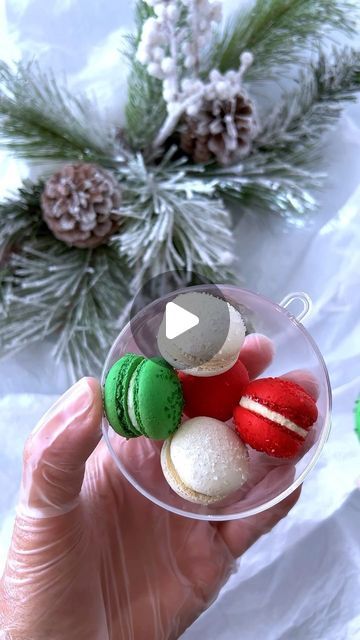 MACARON THERAPY on Instagram: "Cute and festive packaging for holiday mini-macarons🎄🎅🏻" Mini Macarons, Festive Packaging, Mini Macaron, December 23, Macarons, Packaging, Festival, On Instagram, Instagram