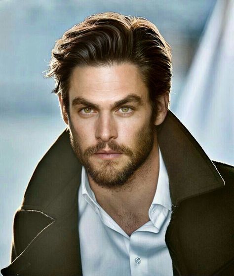 Chris Pine + Jason Mamoa Chris Pine Haircut, Chris Pine Hair, Mens Hairstyles Medium, Medium Short Hair, Medium Length Hair Men, Faux Hawk, Men Haircut Styles, Corte De Cabelo Masculino, Chris Pine