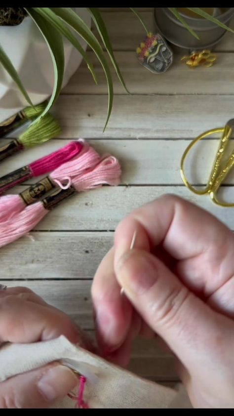 This little video is very popular on TikTok and it’s an incredibly easy way to make something a little unique ❤️ I’m trying to draw people into the... | By Amanda Barnes - Textile Artist | Facebook Amanda Barnes, Jeans Purse, Knot Button, Quick Sew, Basic Hand Embroidery Stitches, Jean Purse, Draw People, Sewing Tutorials Clothes, Sewing Instructions