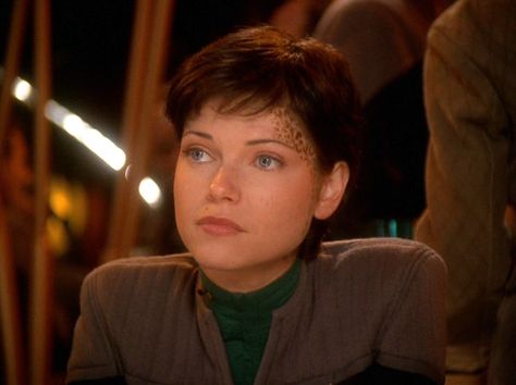 Lieutenant j.g. Ezri Dax Ezri Dax Ds9, Dax Star Trek, Star Trek Reboot, Star Trek Ds9, Deep Space 9, Star Trek Characters, Sci Fi Tv, Star Trek Universe, Head Shots