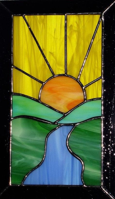 Easy Beginner Stained Glass Patterns, Stained Glass Sunrise, Stainglass Window Art, Stained Glass Art Easy, Surfboard Painting, Diy Stained Glass Window, Stain Glass Window Art, Glass Painting Patterns, Stained Glass Quilt