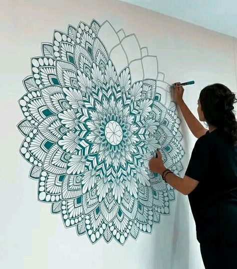 Mandala wall art Mandala Wall Art Murals, Mandala Wall Painting, Mandala Creative, فن الرسم بالمسامير, Wal Art, Wall Art Diy Paint, Mandala Wallpaper, Room Wall Painting, Mandala Art Therapy