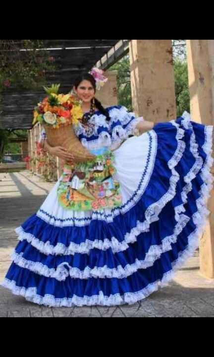 Traje tipico Hondureño Traditional Mexican Dress, Mexico Fashion, Ballet Folklorico, Costumes Around The World, Mexican Dress, Mexican Dresses, We Are The World, Blue And White Dress, Mexican Culture