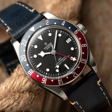 Tudor Bronze, Tudor Black Bay Gmt, Vintage Diver, Tudor Heritage Black Bay, Tudor Watches, Tudor Watch, Rolex Tudor, Time Keeper, Tudor Black Bay