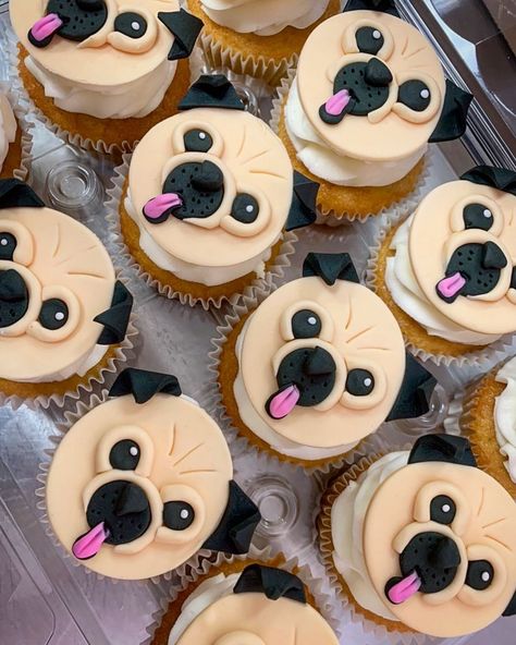 Pug Themed Birthday Party, Pug Cakes, Pug Birthday Cake, Pug Cupcakes, Easy Cakes For Kids, Valentines Tea, Lucy Birthday, Pug Party, Pug Cake