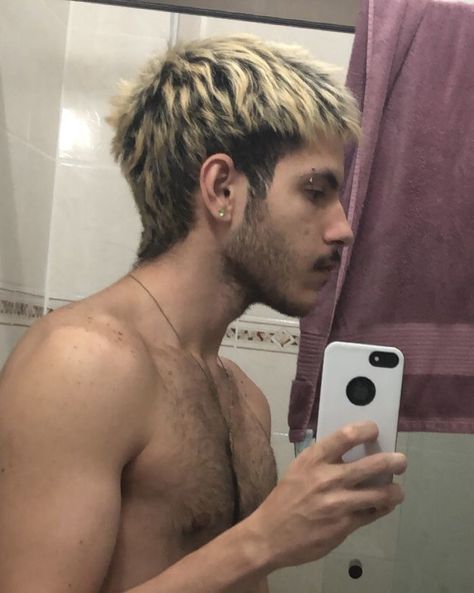 Blond And Black Hair Men, Slicked Back Black Hair Men, Black Roots Blonde Hair Men, Men’s Hair Blonde, Mens Frosted Tips Hair, Men’s Black And Blonde Hair, Mens Skunk Stripe Hair, Bleached Hair Men Black, Dyed Blonde Hair Dark Roots Men