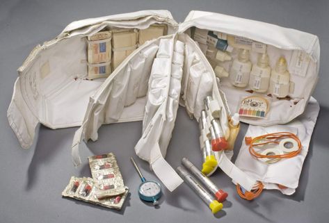 Medical Accessories, Nasa Space Program, Apollo Program, Motion Sickness, Space Museum, Medical Kit, Air And Space Museum, Apollo 11, Space Program