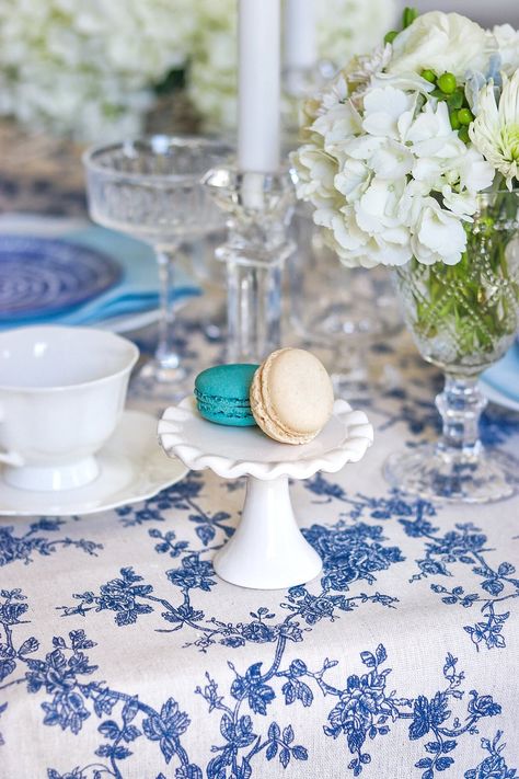 Regency Aesthetic Decor, Regency Tablescape, Regencycore Aesthetic, Easy Tablescape, Bridgerton Romance, Bridgerton Decor, Regency Era Aesthetic, Aesthetic Dining Room, Easter Luncheon