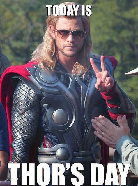 Happy Thursday, Gang. 1 day to go until Friday! #Thorsday #Meme ... Jeremy Sumpter, Chris Hemsworth Thor, Im Fabulous, Sam Claflin, Liam Hemsworth, Avengers Memes, Orlando Bloom, Loki Thor, Tom Cruise