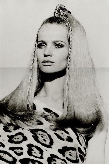 verushka Veruschka 1960s, 1960s Makeup, Colleen Corby, Fashion 60s, Carmen Dell'orefice, Hair References, Pattie Boyd, 60s Hair, Jerry Hall