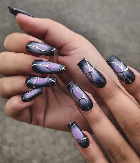 Nails Chrome Designs, Fall Nails Chrome, Black And Purple Nails, Purple And Silver Nails, Ombre Chrome Nails, Chrome Designs, Shiny Nails Designs, Nails Chrome, Wow Nails